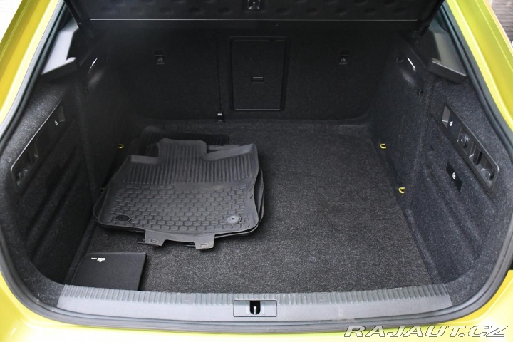 Škoda Superb 2.0TDi SPORTLINE 1M ČR 2x 2022