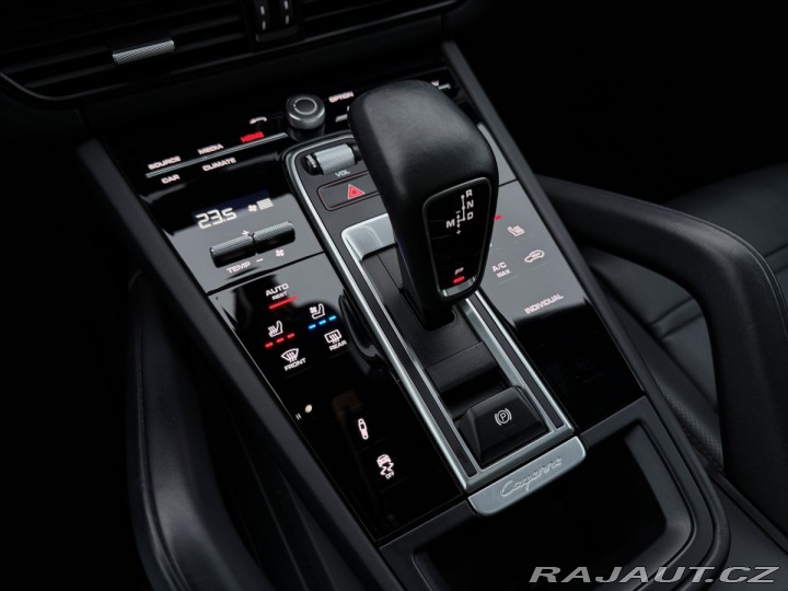 Porsche Cayenne Coupe E-Hybrid Chrono Vzd 2022
