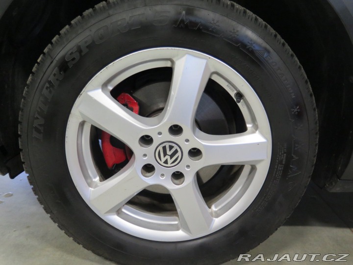 Volkswagen T-Roc 1.5TSI,klima,výhřev,2xkol 2020