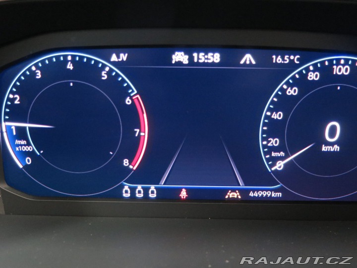 Volkswagen T-Roc 1.5TSI,klima,výhřev,2xkol 2020