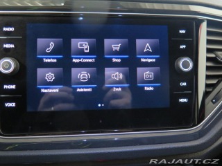Volkswagen T-Roc 1.5TSI,klima,výhřev,2xkol 2020