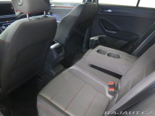 Volkswagen T-Roc 1.5TSI,klima,výhřev,2xkol 2020