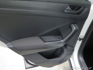Volkswagen T-Roc 1.5TSI,klima,výhřev,2xkol 2020