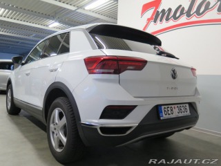 Volkswagen T-Roc 1.5TSI,klima,výhřev,2xkol 2020