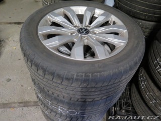 Volkswagen T-Roc 1.5TSI,klima,výhřev,2xkol 2020