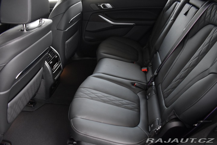 BMW X7 xDrive40i 2025