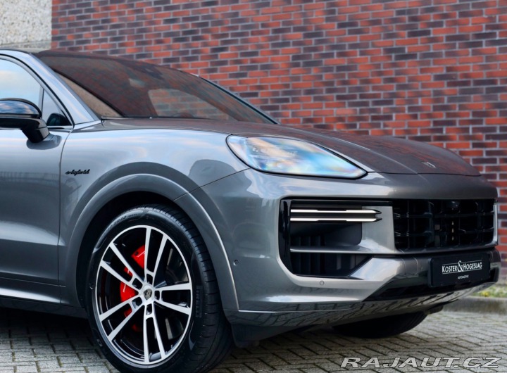 Porsche Cayenne Coupe Turbo 4.0 V8 E-Hyb 2024