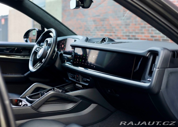 Porsche Cayenne Coupe Turbo 4.0 V8 E-Hyb 2024