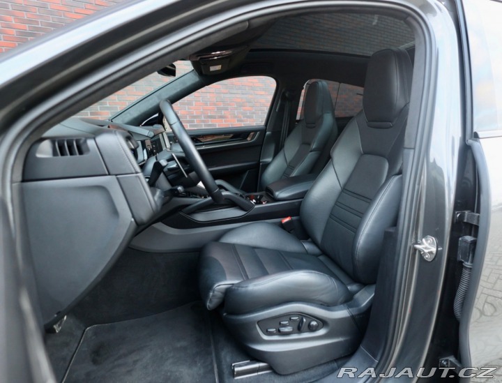 Porsche Cayenne Coupe Turbo 4.0 V8 E-Hyb 2024