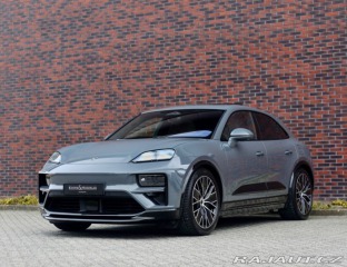 Porsche Macan Turbo | Pasažier Display 2025