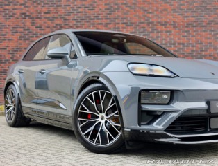 Porsche Macan Turbo | Pasažier Display 2025