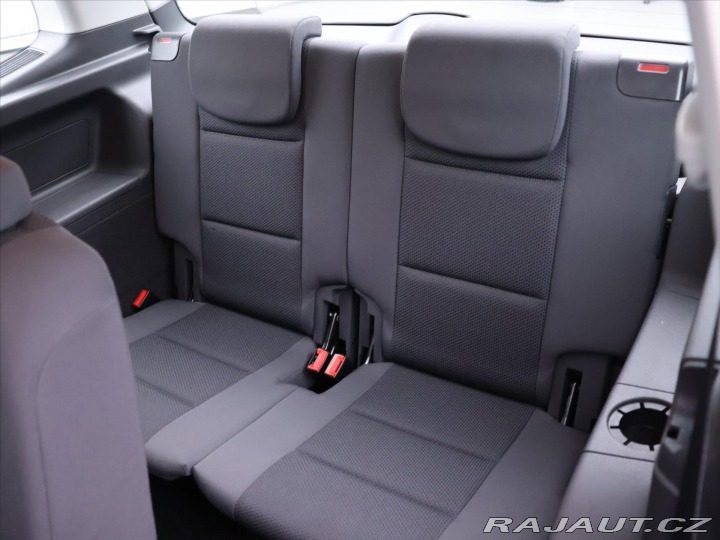 Volkswagen Touran 1,6 TDI CZ 7-Míst Serv.Kn 2015