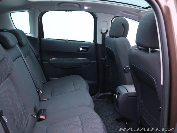 Peugeot 3008 2,0 HDI 120kW Aut. Allure 2013