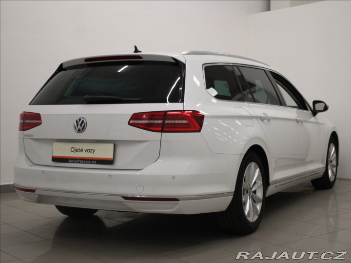 Volkswagen Passat 2,0 TDi DSG Highline BEZK 2019