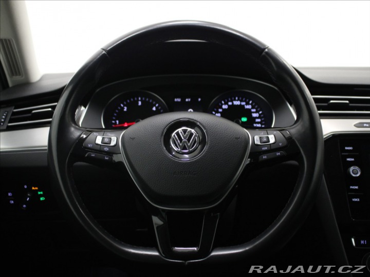 Volkswagen Passat 2,0 TDi DSG Highline BEZK 2019