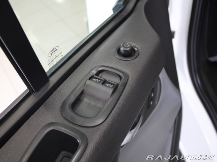Ford Transit Custom 2,0 TDCi Trend 9-míst TAŽ 2017