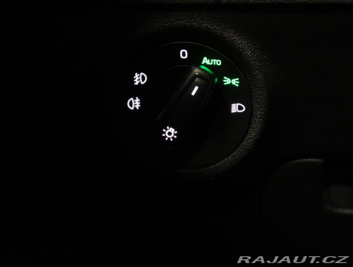 Škoda Karoq 1,5 TSI ČR 1. MAJ NAVI 2x 2019