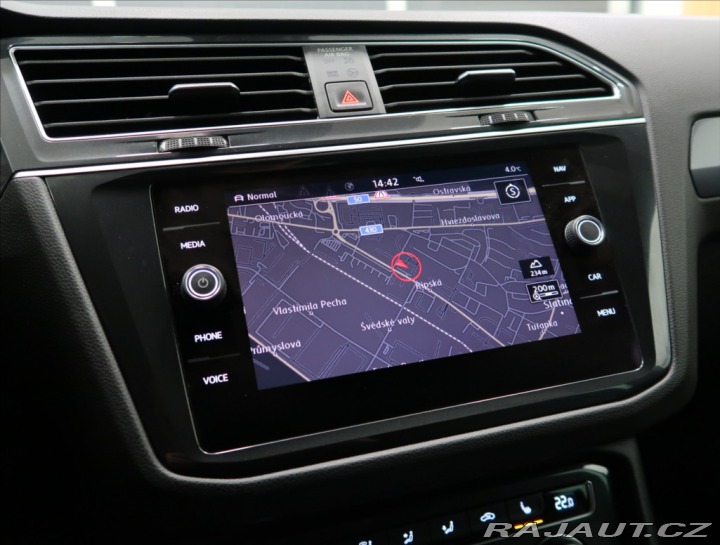 Volkswagen Tiguan 2,0 TDI DSG 4MOTION R-LIN 2018