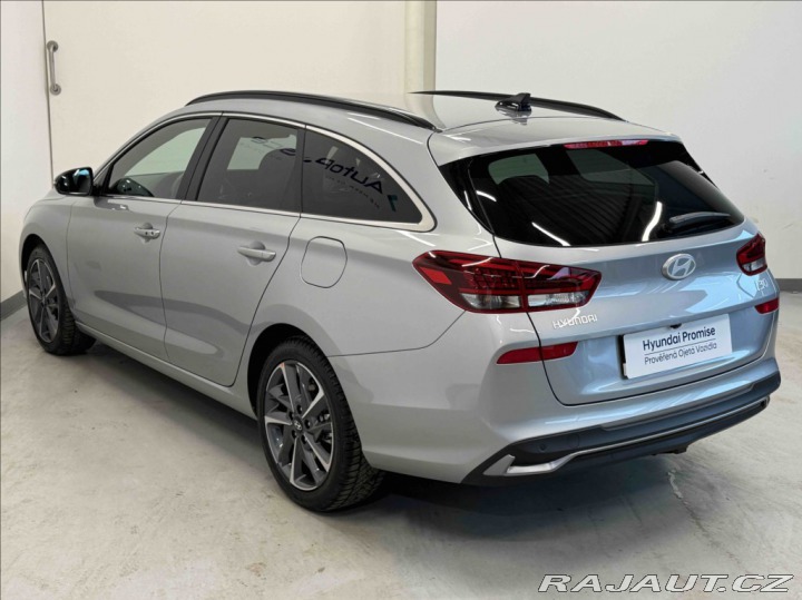 Hyundai i30 1,5 T-GDI PREMIUM 1820KM 2025