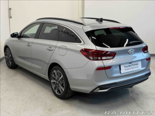 Hyundai i30 1,5 T-GDI PREMIUM 1820KM 2025