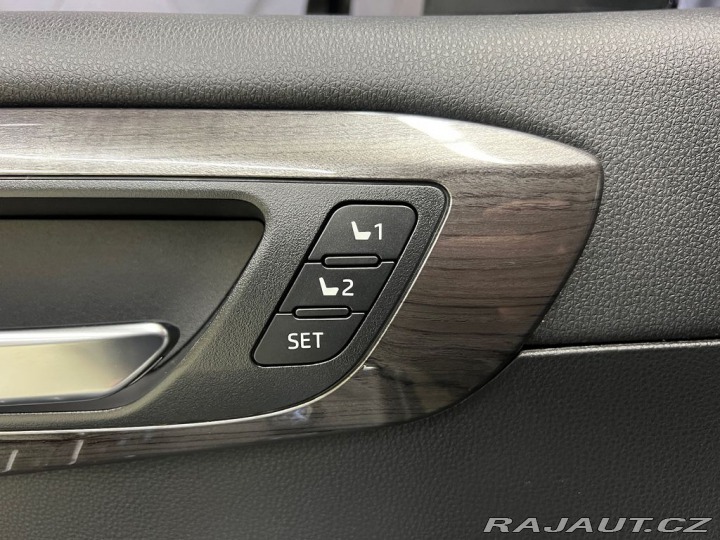 Toyota Highlander 2.5 HYBRID AWD, PRESTIGE 2022