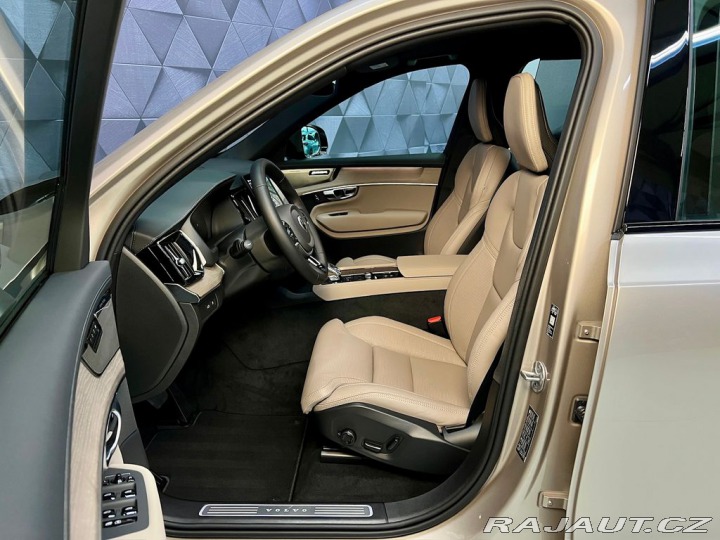 Volvo XC90 T8 AWD PLUS DARK, TAŽNÉ, 2026