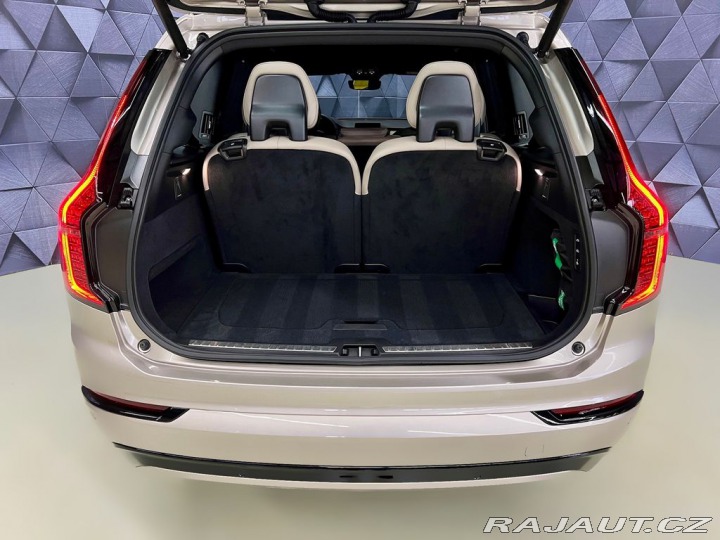 Volvo XC90 T8 AWD PLUS DARK, CHARCOA 2026