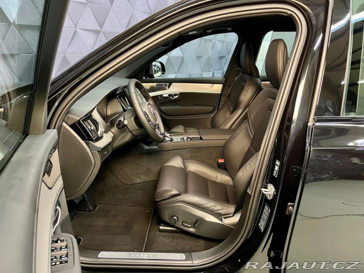 Volvo XC90 B5 AWD, BLACK EDITION 2026