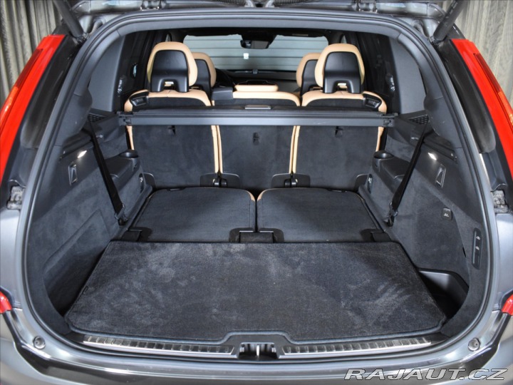 Volvo XC90 2,0 D5 AWD INS, Bowers,vz 2018