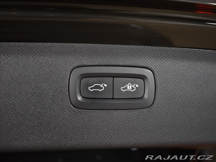 Volvo XC90 2,0 D5 AWD INS, Bowers,vz 2018