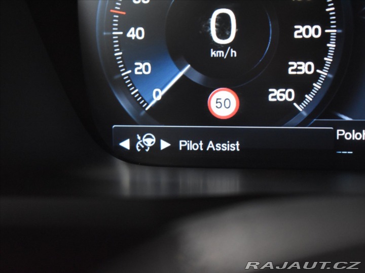 Volvo XC90 2,0 D5 AWD INS, Bowers,vz 2018