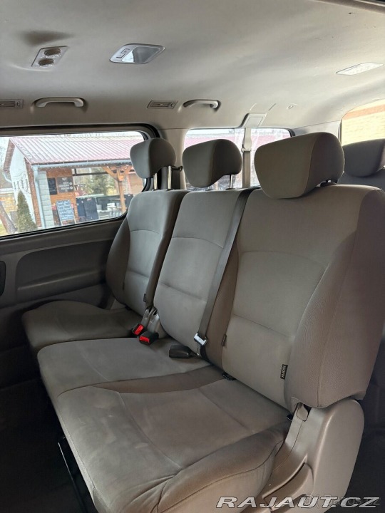 Hyundai H 1 2,5   125 kW | 8 míst | m 2011