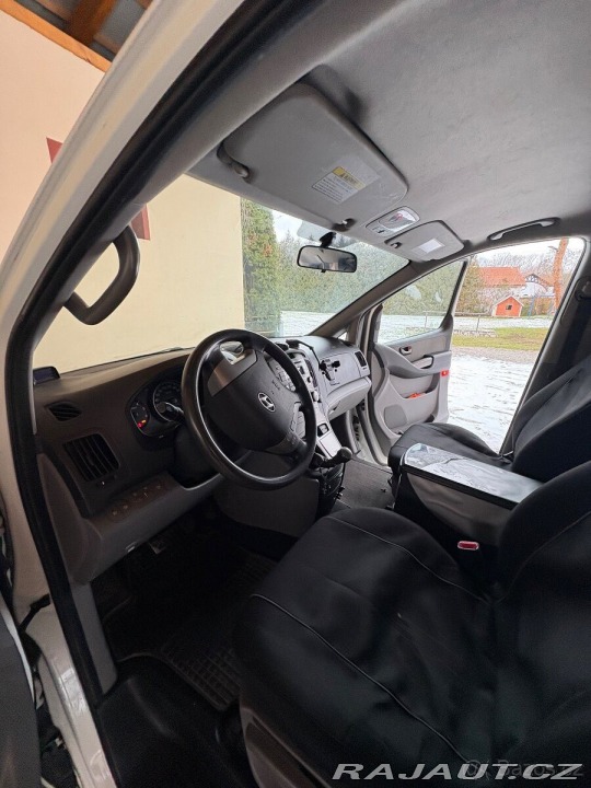Hyundai H 1 2,5   125 kW | 8 míst | m 2011