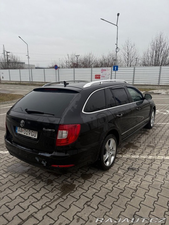 Škoda Superb 2,0   Laurin & Klemen 2012