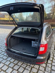 Škoda Superb 2,0   2 2011