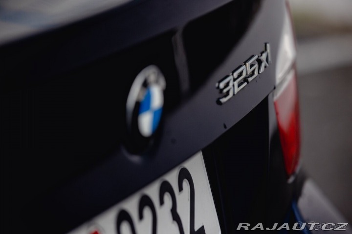 BMW 3 2,5   xi | Manuál | Nová 2006