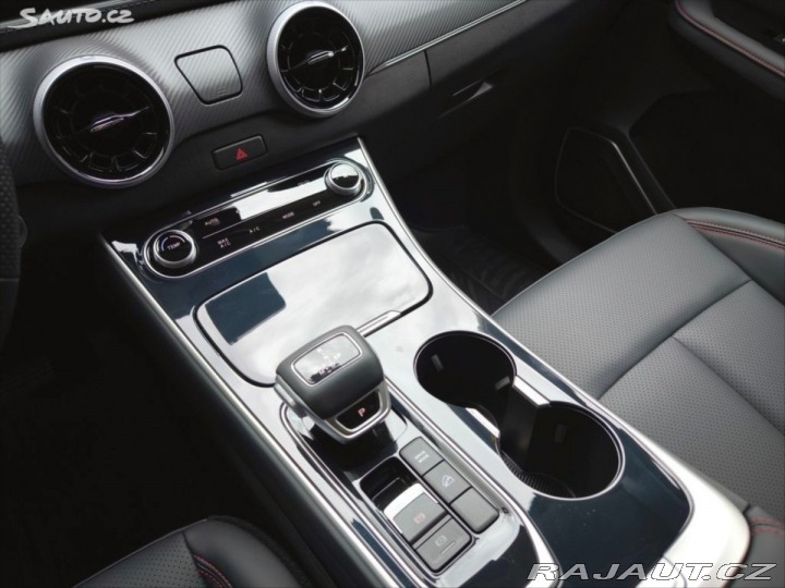 Ostatní značky Ostatní modely Dongfeng  1,5   5 Evo 130 kW 2024