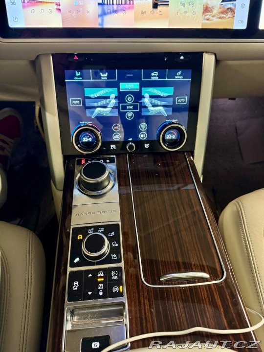 Land Rover Range Rover 3,0   L405 3.0D • 2013 • 2013