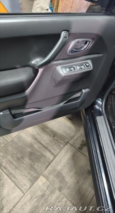 Suzuki Jimny 1,3 2007