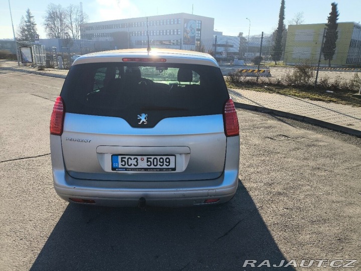 Peugeot 5008 1,6 2011