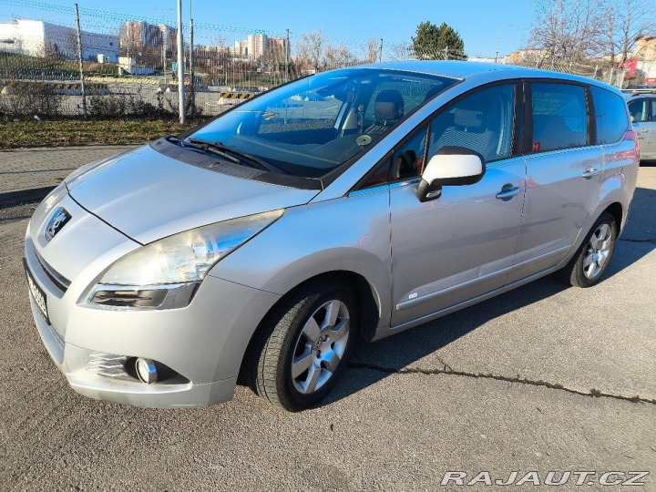 Peugeot 5008 1,6 2011