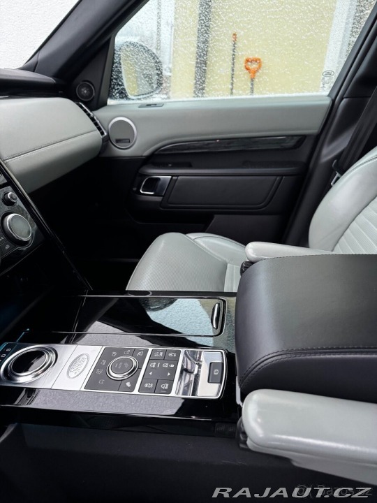 Land Rover Discovery 3,0   HSE LUXURY, 190k ro 2018