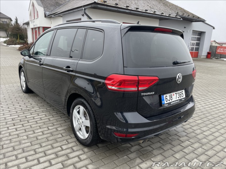 Volkswagen Touran 2,0 TDi 110kw Highline Pa 2017