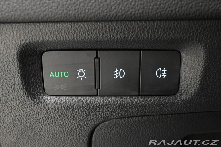 Škoda Octavia 2,0 TDI 110 KW DSG Busine 2021