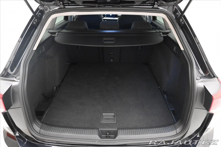 Volkswagen Golf 2,0 TDI 110 kW DSG Style 2022