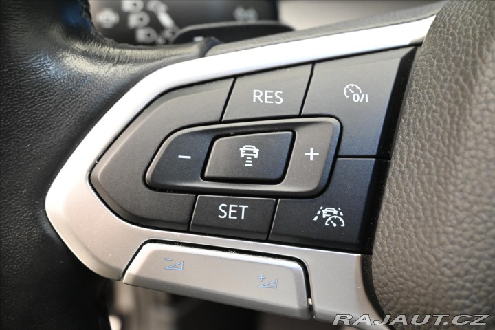 Volkswagen Golf 2,0 TDI 110 kW DSG Style 2022