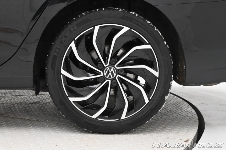 Volkswagen Golf 2,0 TDI 110 kW DSG Style 2022