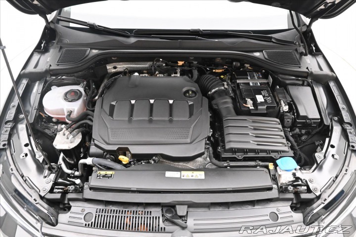 Volkswagen Golf 2,0 TDI 110 kW DSG Style 2022