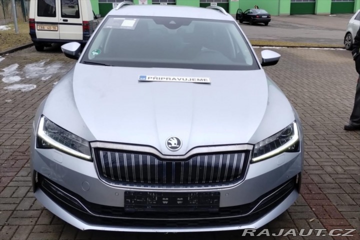 Škoda Superb 1,4 TSI iV 160 kW DSG VŮZ 2022