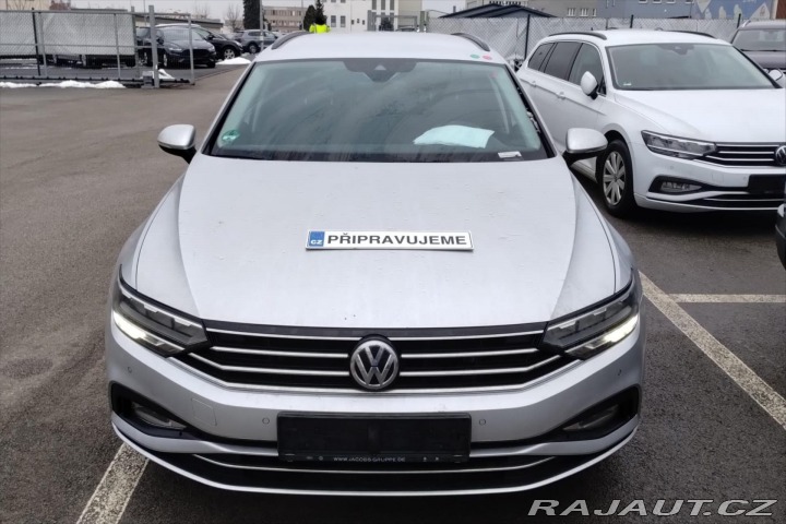 Volkswagen Passat 2,0 TDI 110 kW DSG Busine 2020